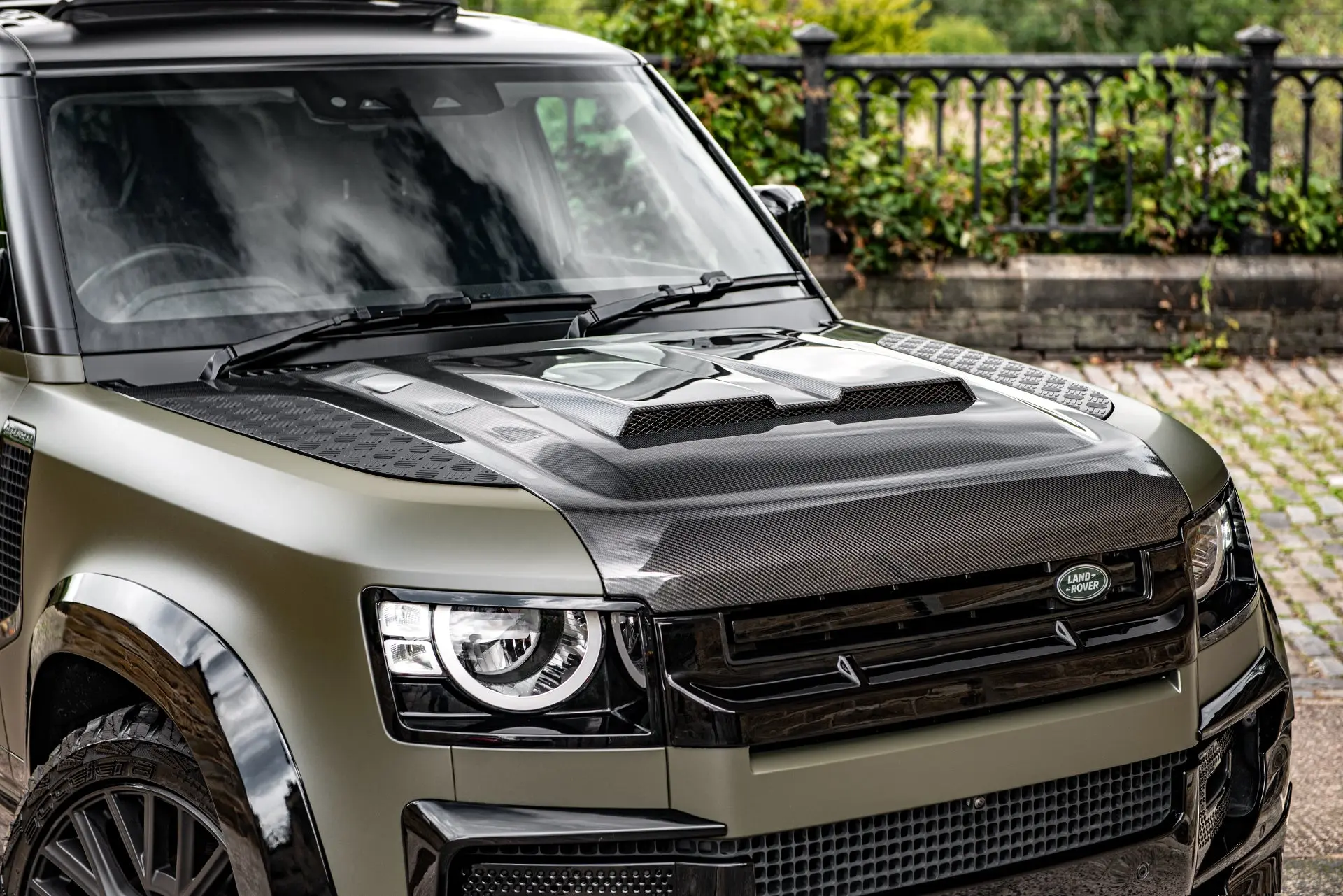 Exposed Carbon Vented Bonnet for Land Rover Defender (2020 Onwards) - Image 14