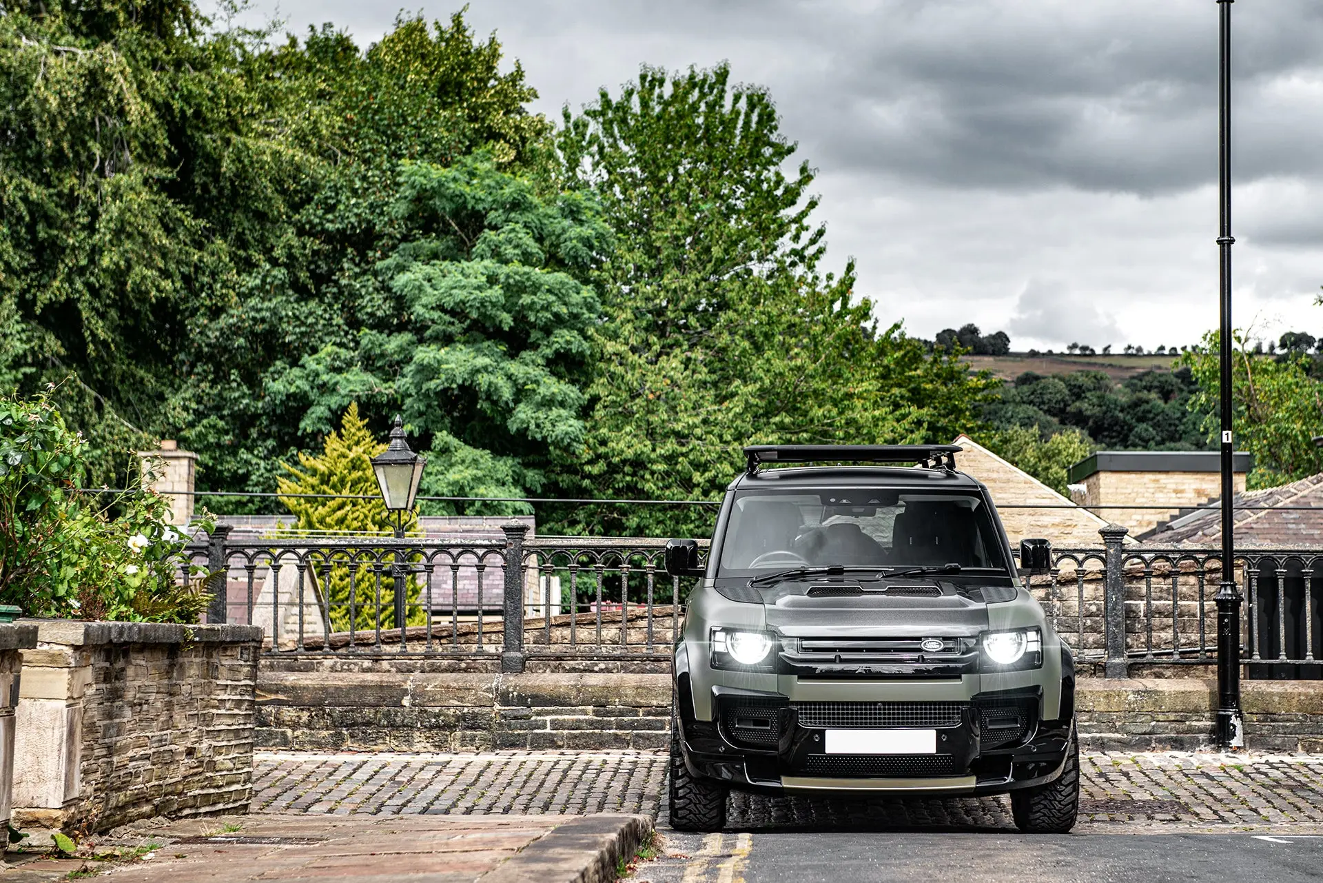Exposed Carbon Vented Bonnet for Land Rover Defender (2020 Onwards) - Image 18