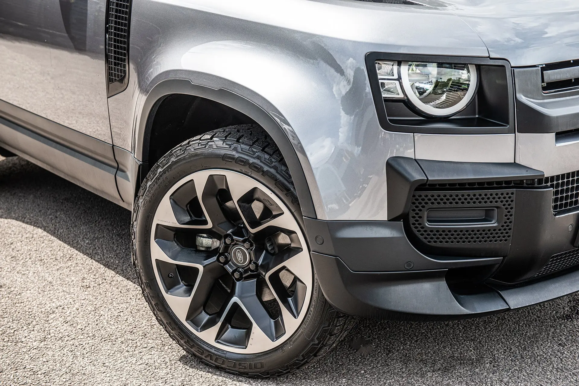 Front Bumper Valance FOR Land Rover Defender (2020 Onwards) - Image 4