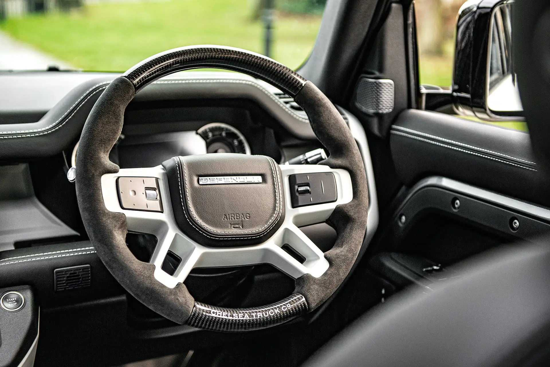 Land Rover Defender (2020 Onwards) Chelsea Truck Company Full Carbon Steering Wheel - Image 13