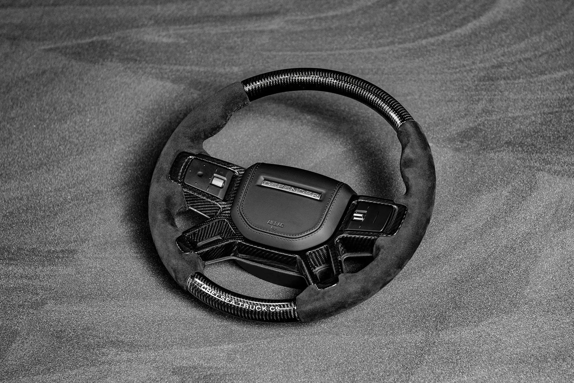 Land Rover Defender (2020 Onwards) Chelsea Truck Company Full Carbon Steering Wheel - Image 7