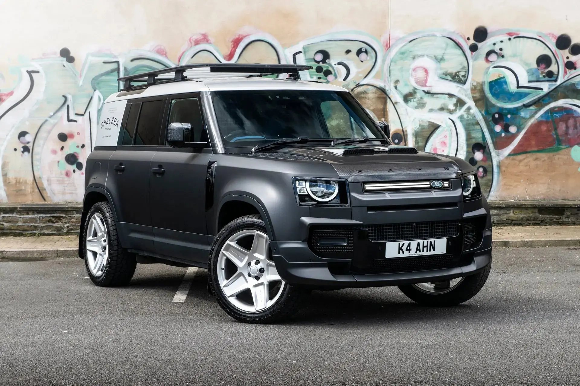 Grille with LED Lightbar for Land Rover Defender (2020 Onwards) - Image 16