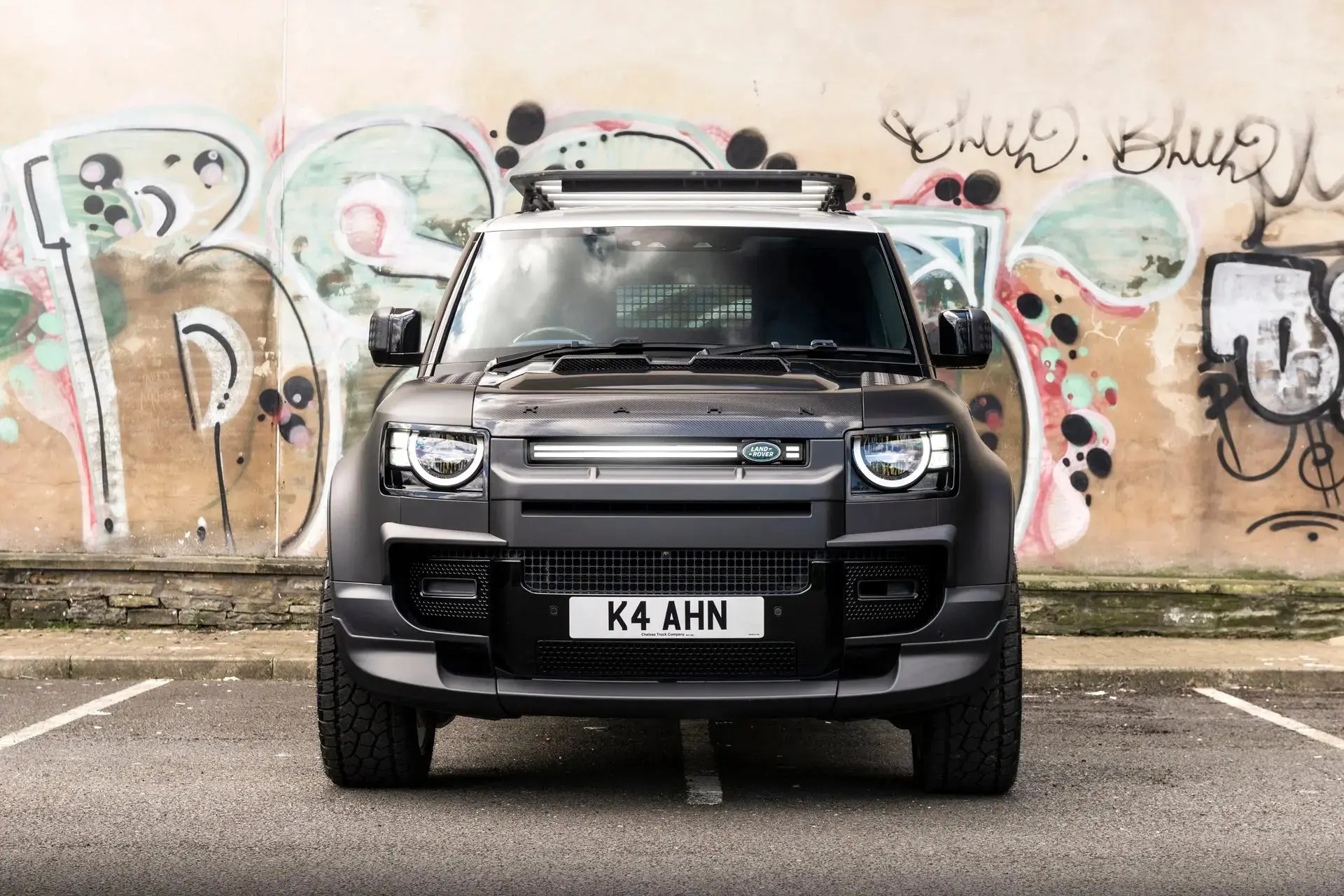 Grille with LED Lightbar for Land Rover Defender (2020 Onwards) - Image 8