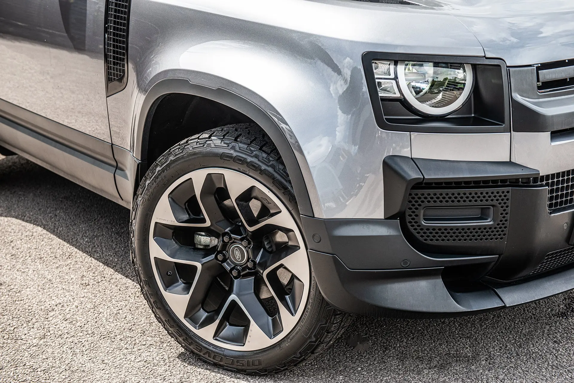 Land Rover Defender 90 (2020 Onwards) Landmark Body Kit - Image 6