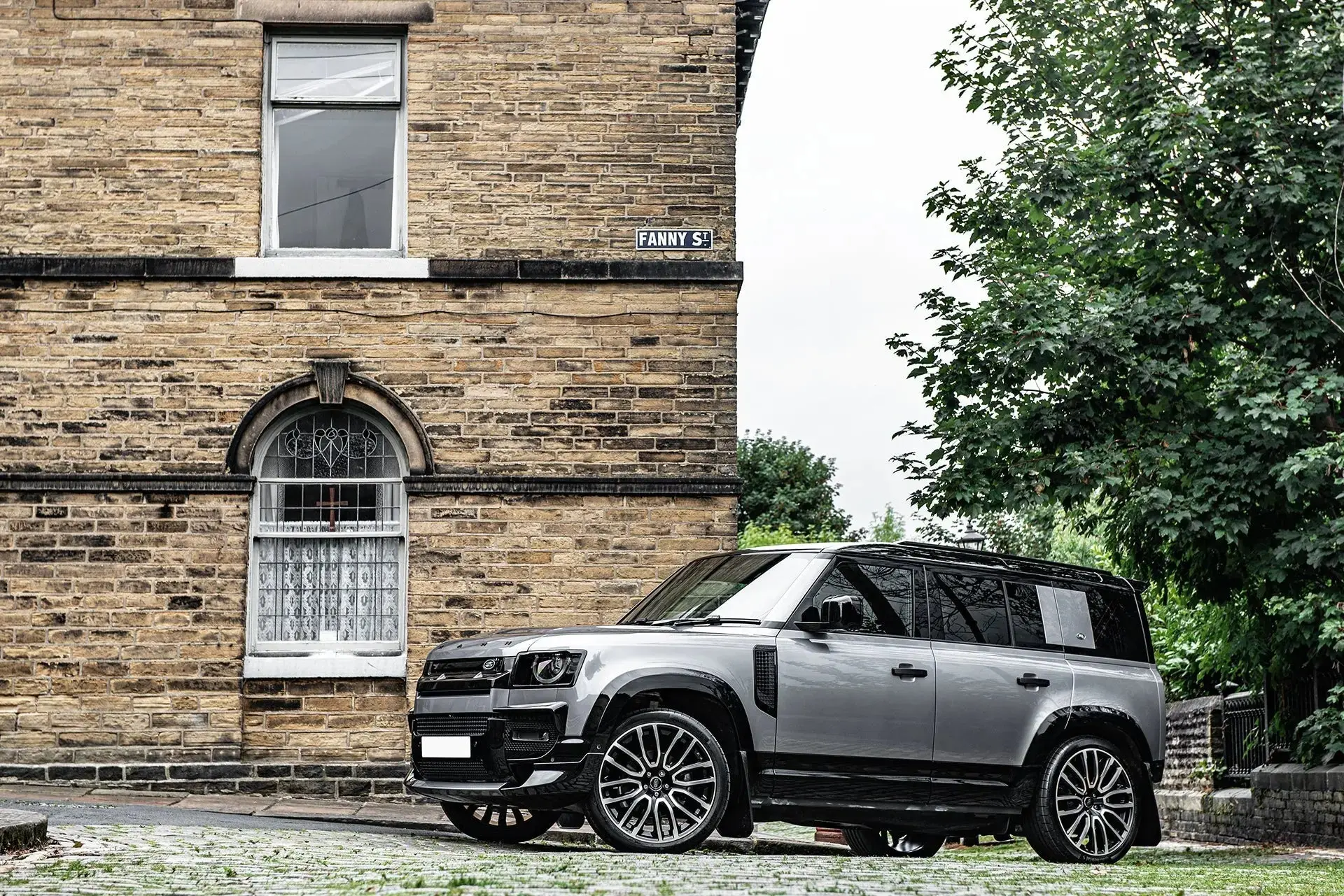 Land Rover Defender (2020 Onwards) Alloy Wheels - Pace Car Light - Image 3