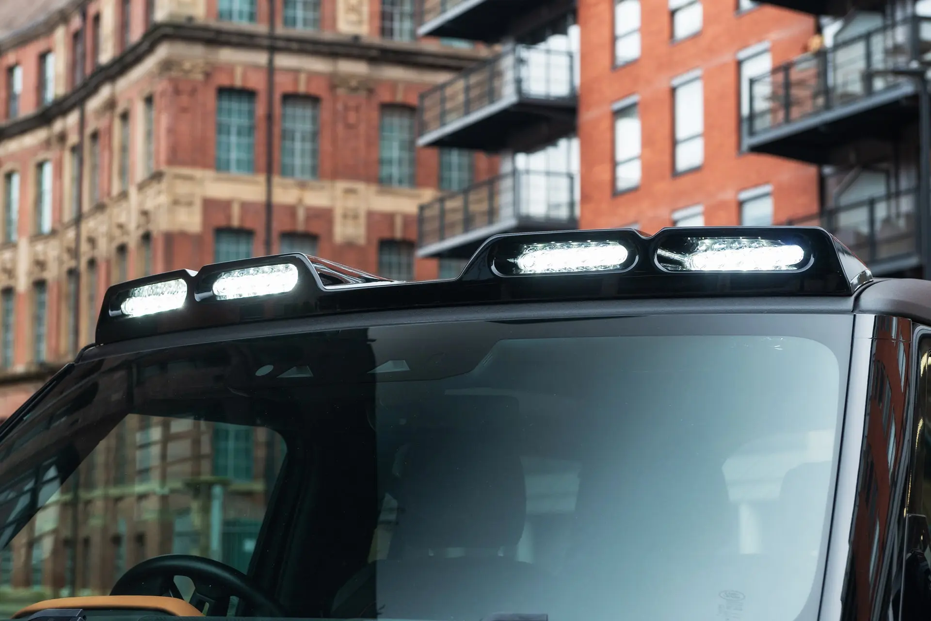 Quad Roof Shield with LED Lights for Land Rover Defender (2020 Onwards) - Image 11
