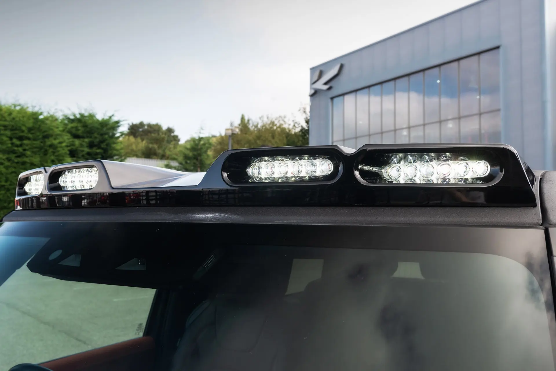 Quad Roof Shield with LED Lights for Land Rover Defender (2020 Onwards) - Image 14