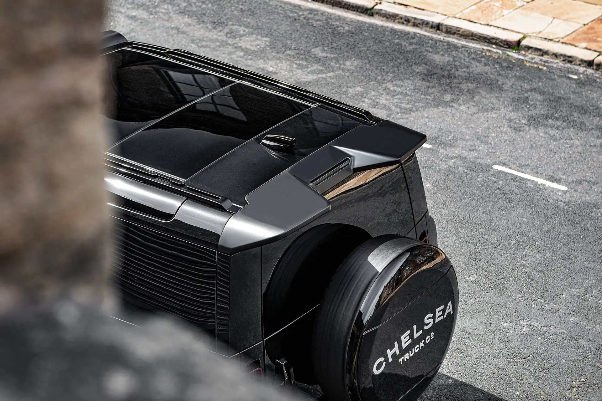 Large Rear Roof Wing for Land Rover Defender (2020 Onwards) - Image 13