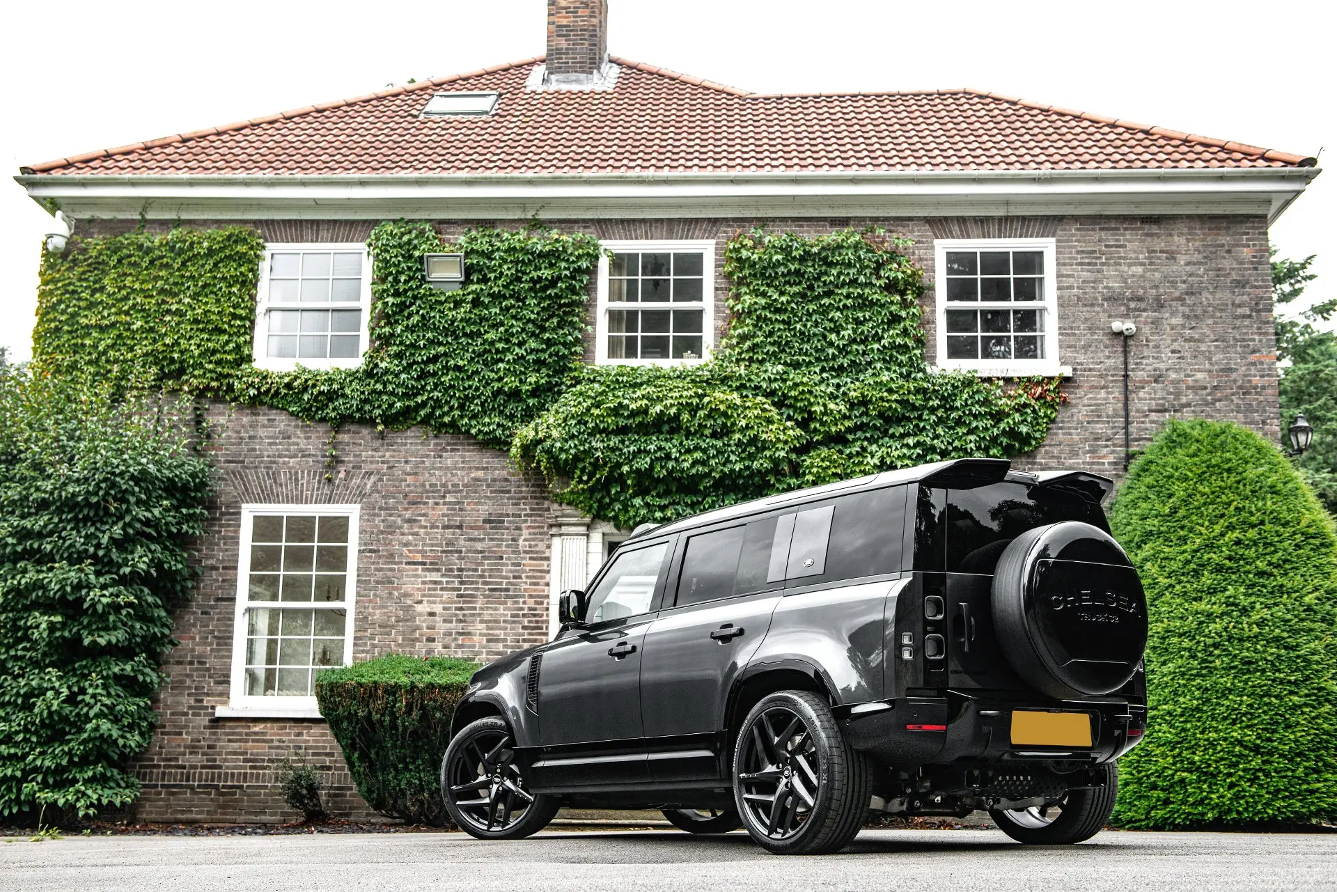 Large Rear Roof Wing for Land Rover Defender (2020 Onwards) - Image 20