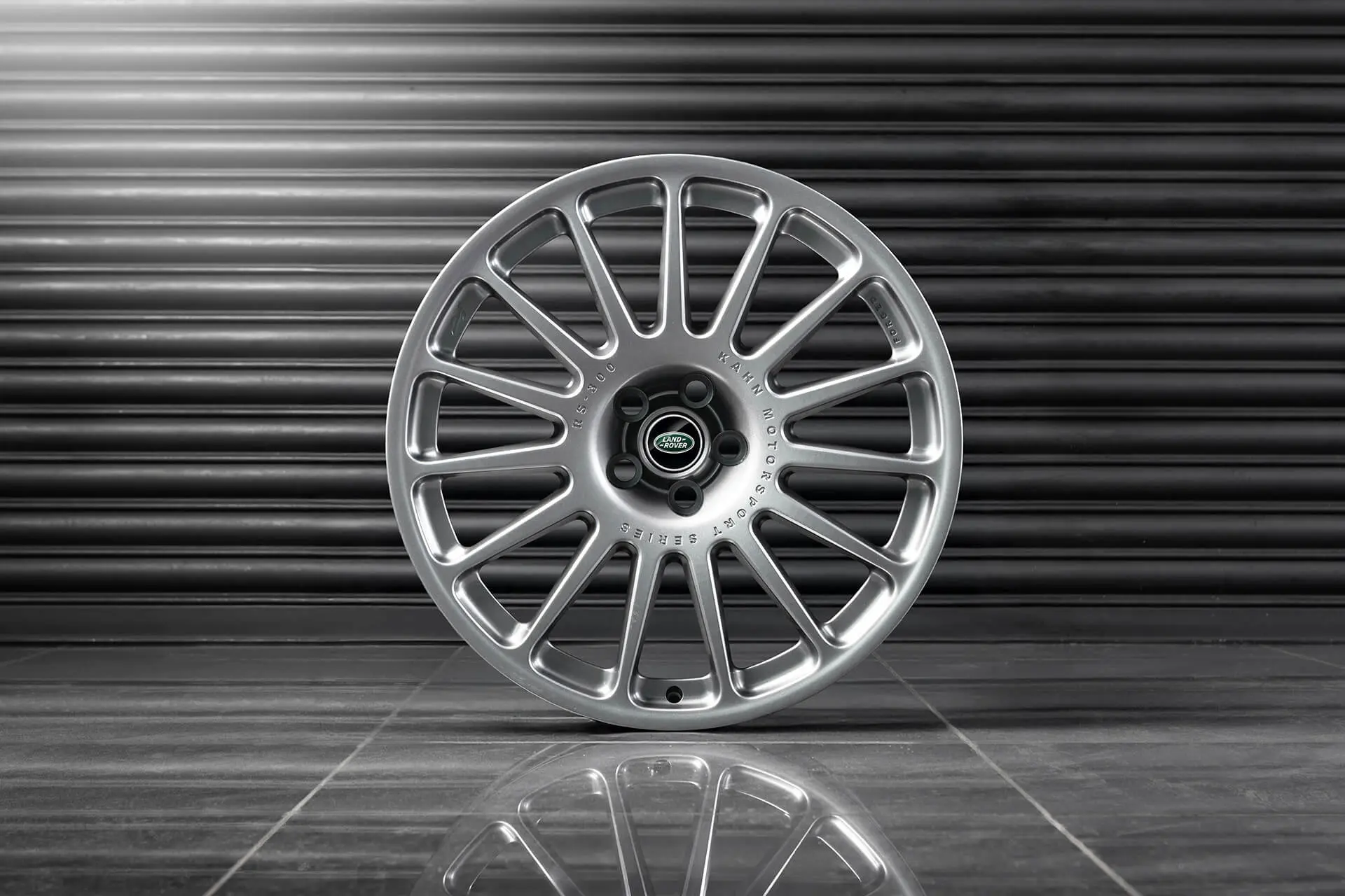 Land Rover Defender (2020 Onwards) Forged Alloy Wheels - RS 300 - Image 4