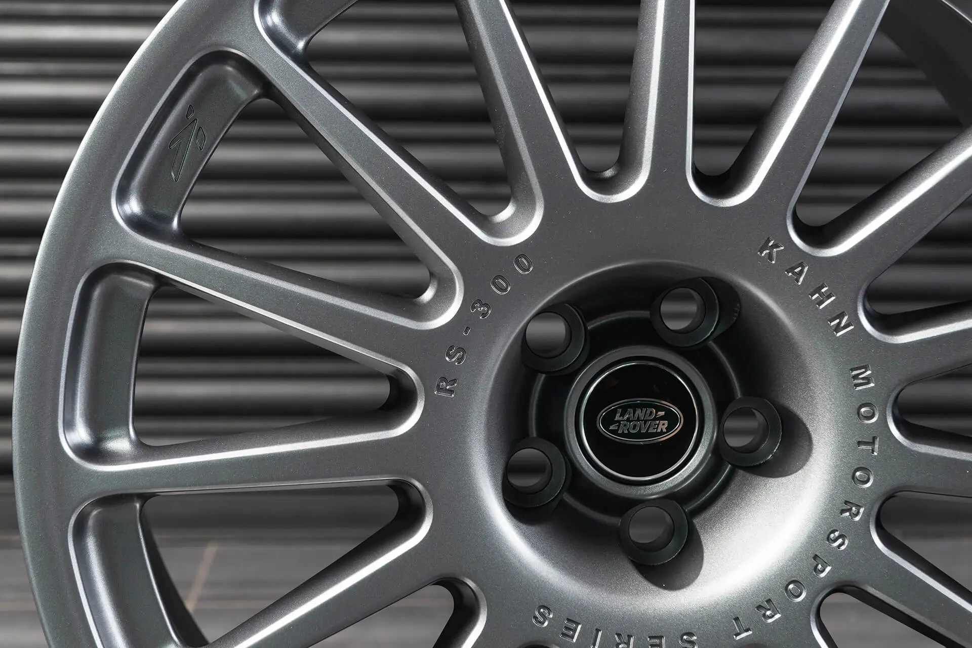Land Rover Defender (2020 Onwards) Forged Alloy Wheels - RS 300 - Image 9