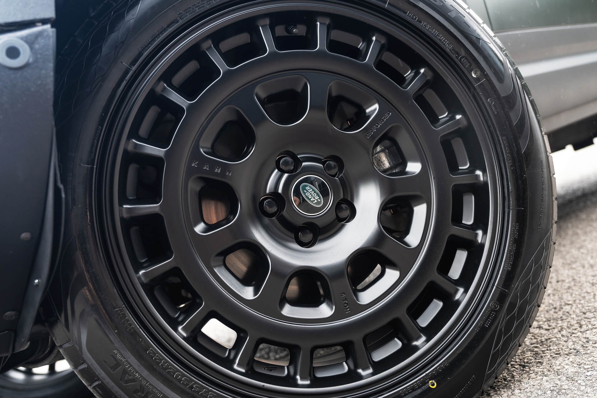 Land Rover Defender (2020 Onwards) RS-Forged Alloy Wheels - Hammerhead - Image 23