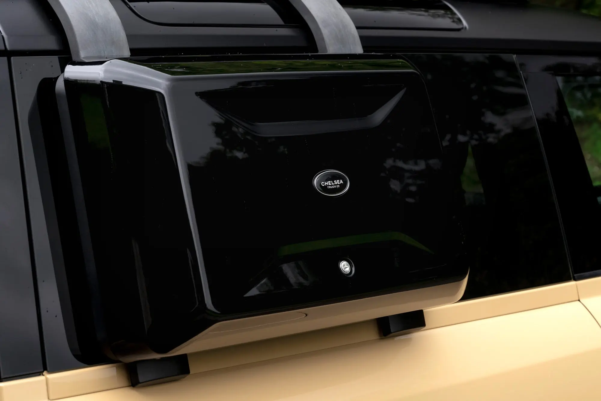 Side-mounted Storage Box for Land Rover Defender (2020 Onwards)