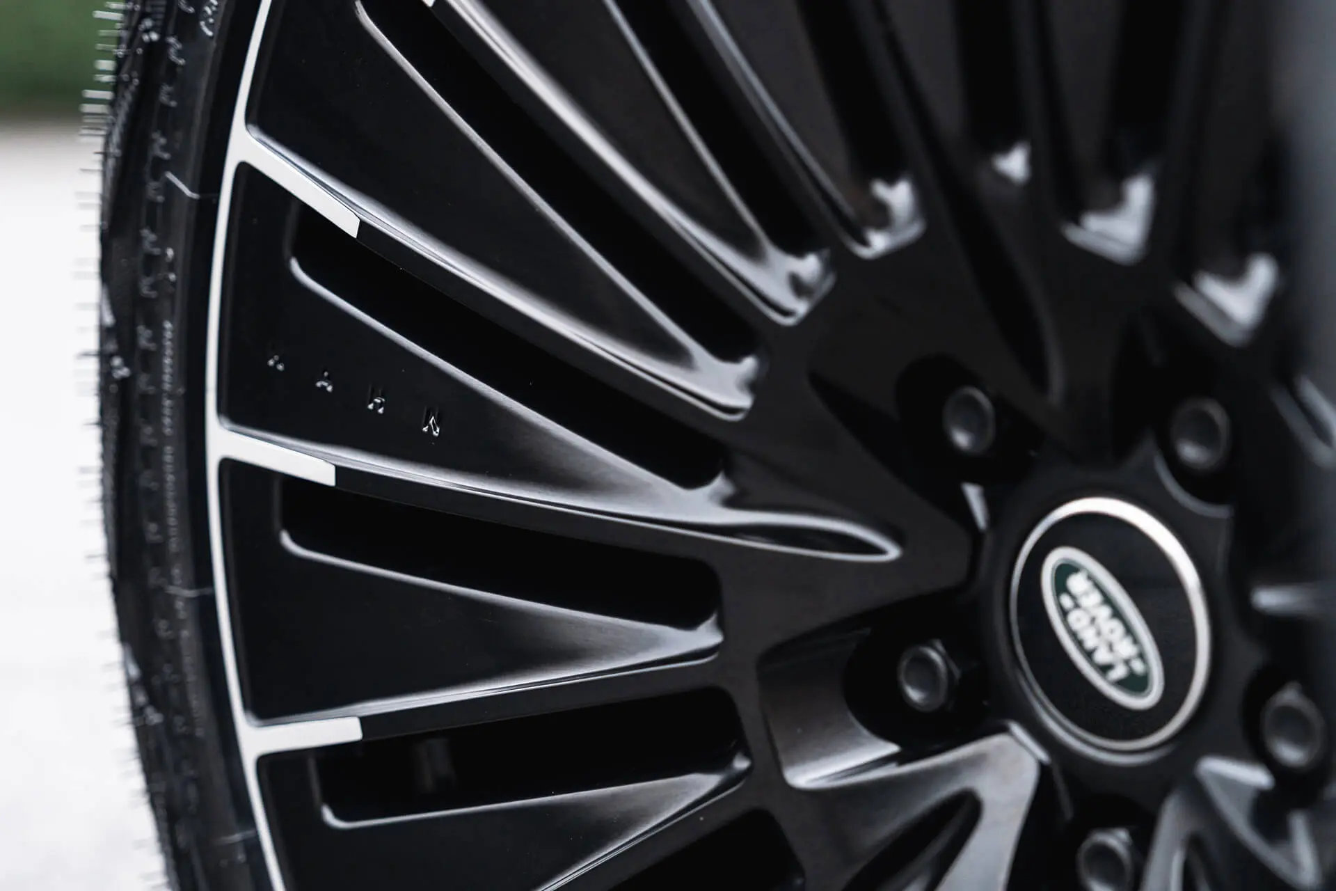 Land Rover Defender (2020 Onwards) RS-Forged Alloy Wheels - Type 63 Turbine - Image 25