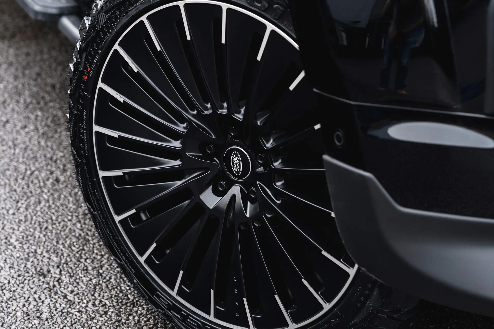 Land Rover Defender (2020 Onwards) RS-Forged Alloy Wheels - Type 63 Turbine - Image 27