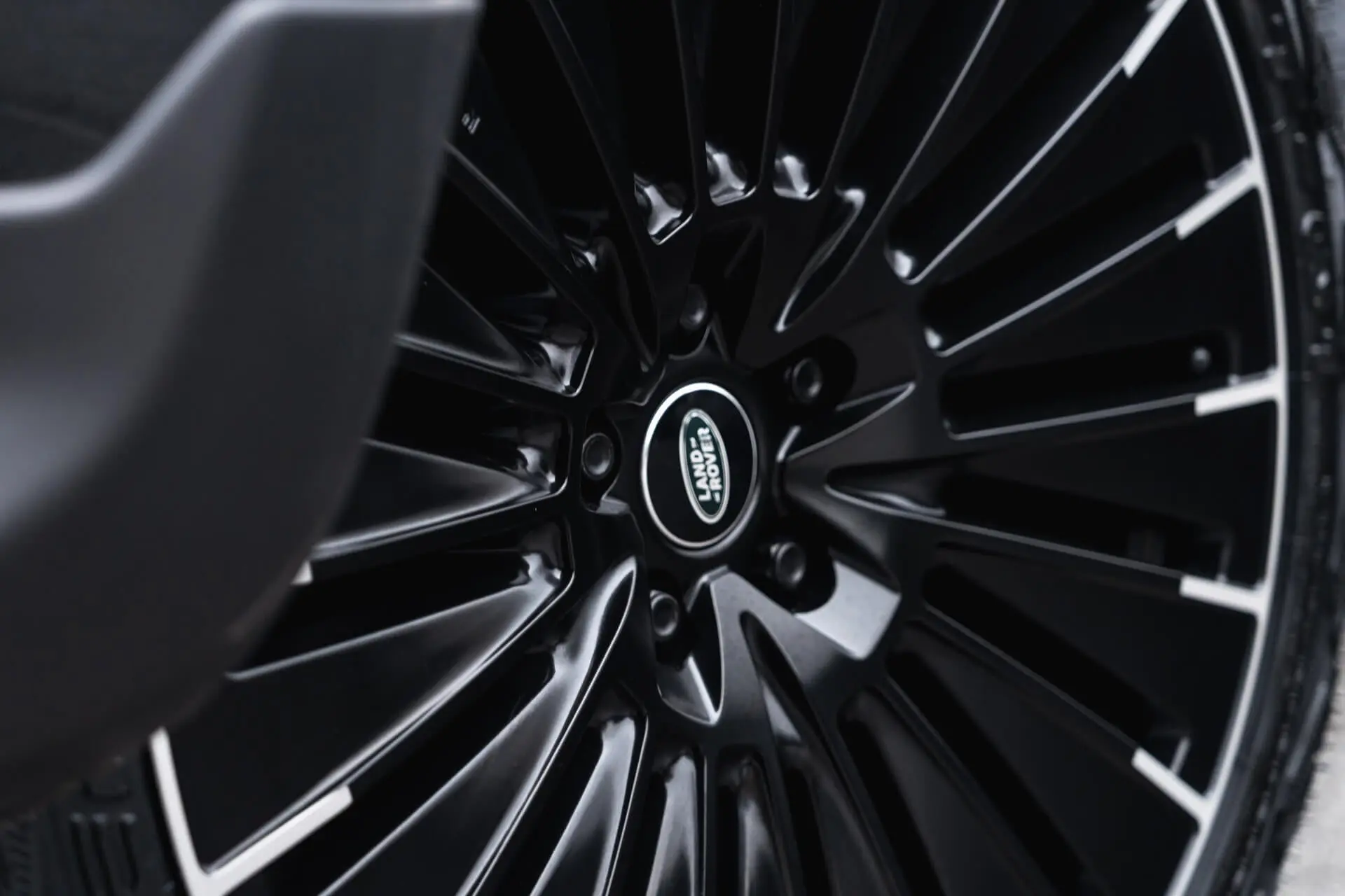 Land Rover Defender (2020 Onwards) RS-Forged Alloy Wheels - Type 63 Turbine - Image 33