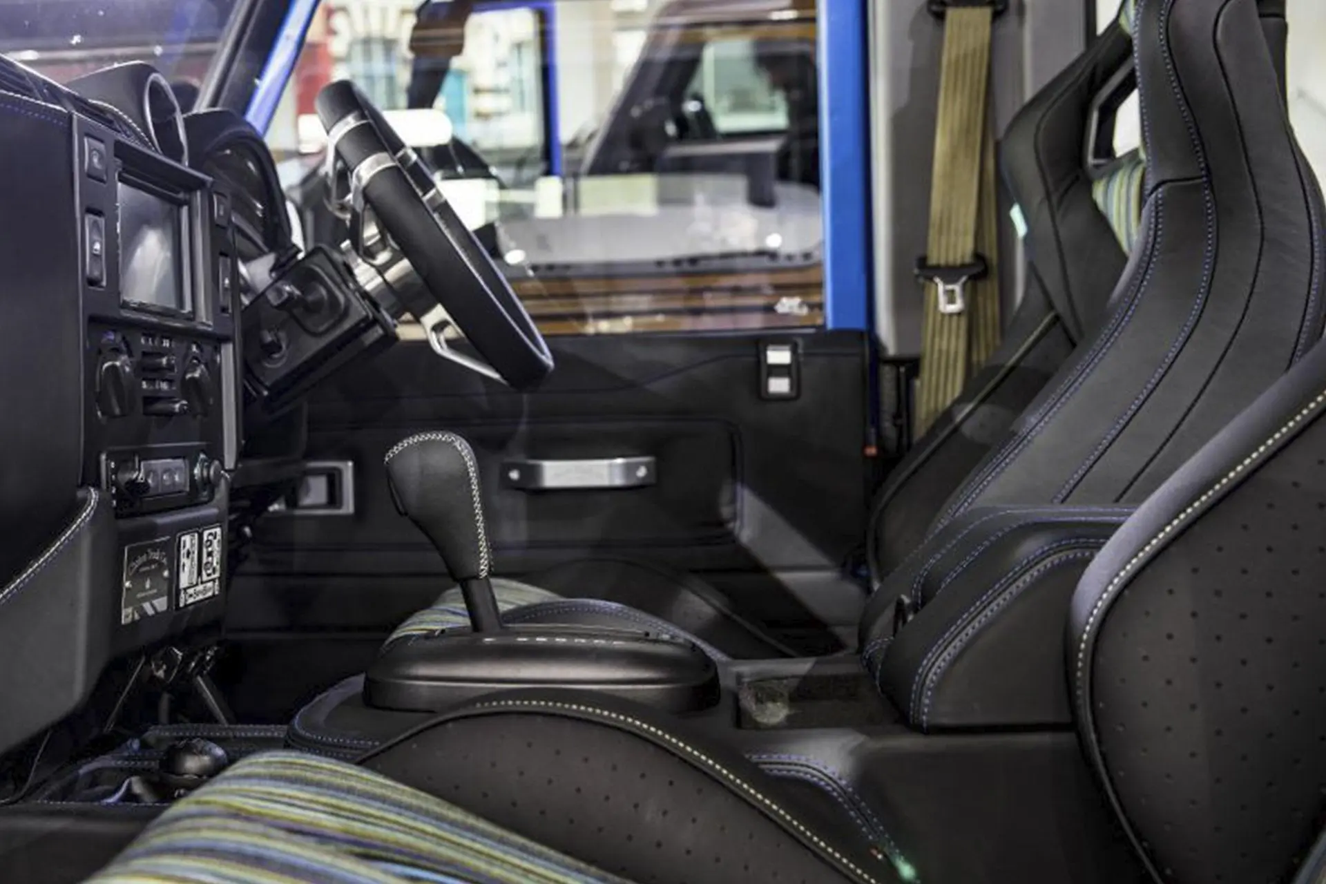 Land Rover Defender 90 Stripe Pattern Leather Interior - Image 4