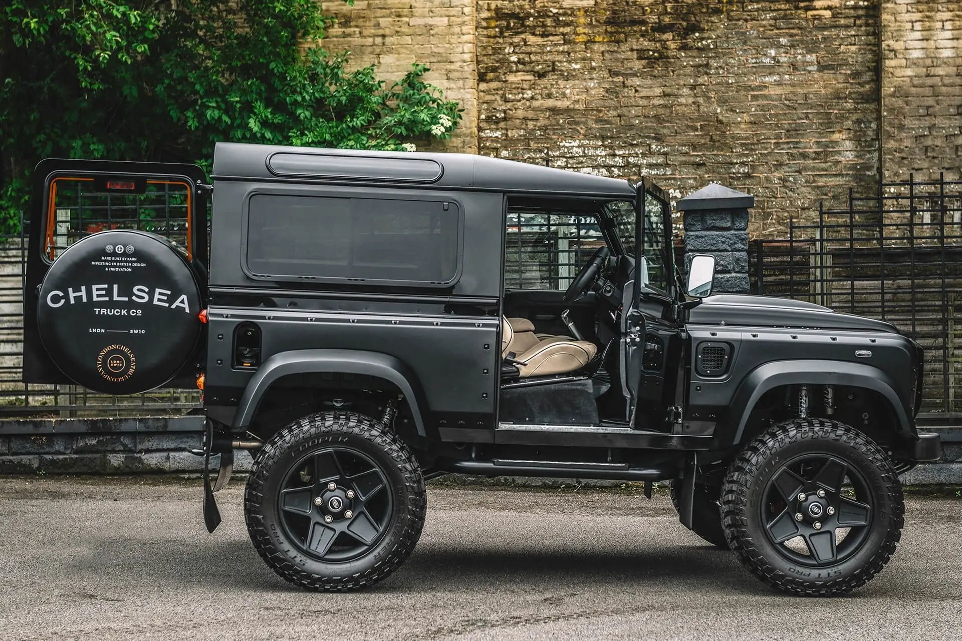 Land Rover Defender 90 (1991-2016) - Herringbone Pattern Leather Interior - Image 6