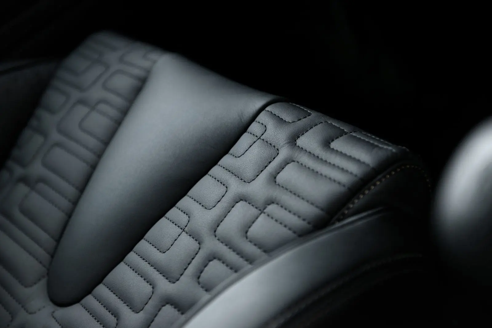 Land Rover Defender 90 Interlock Pattern Leather Interior - Image 9