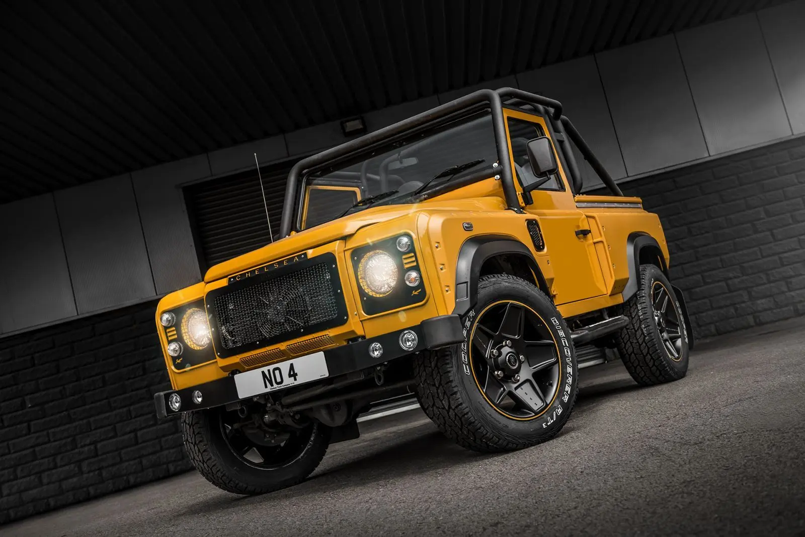 Land Rover Defender (1991–2016) 'Chelsea' Front Grille with Stainless Steel Mesh - Image 3