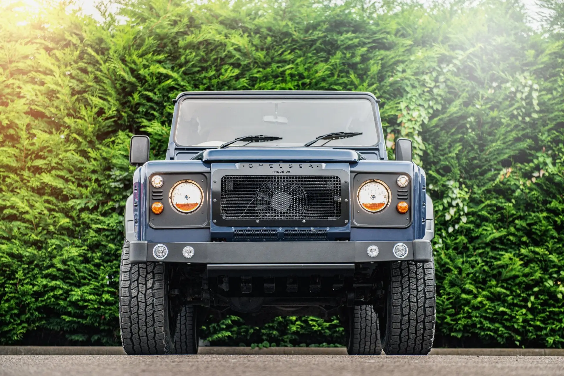 Land Rover Defender (1991–2016) 'Chelsea' Front Grille with Stainless Steel Mesh - Image 6