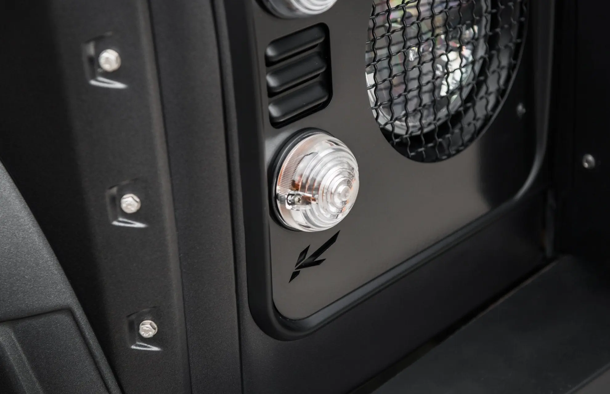 LAND ROVER DEFENDER (1991-2016) HEADLIGHT COVERS WITH MESH - Image 5