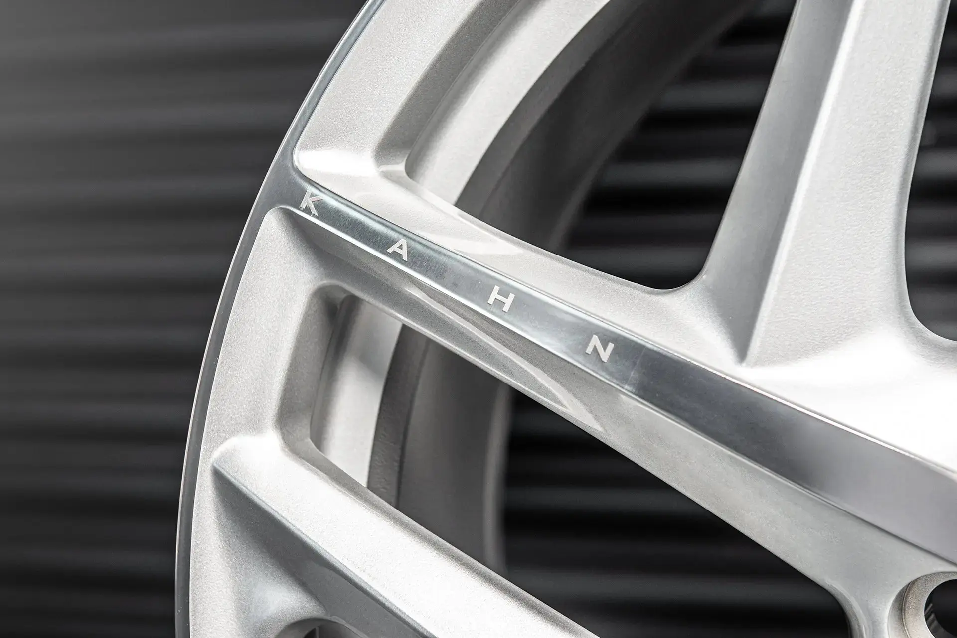 Land Rover Defender (2020 Onwards) RS-Forged Alloy Wheels - Type 52 - Image 11