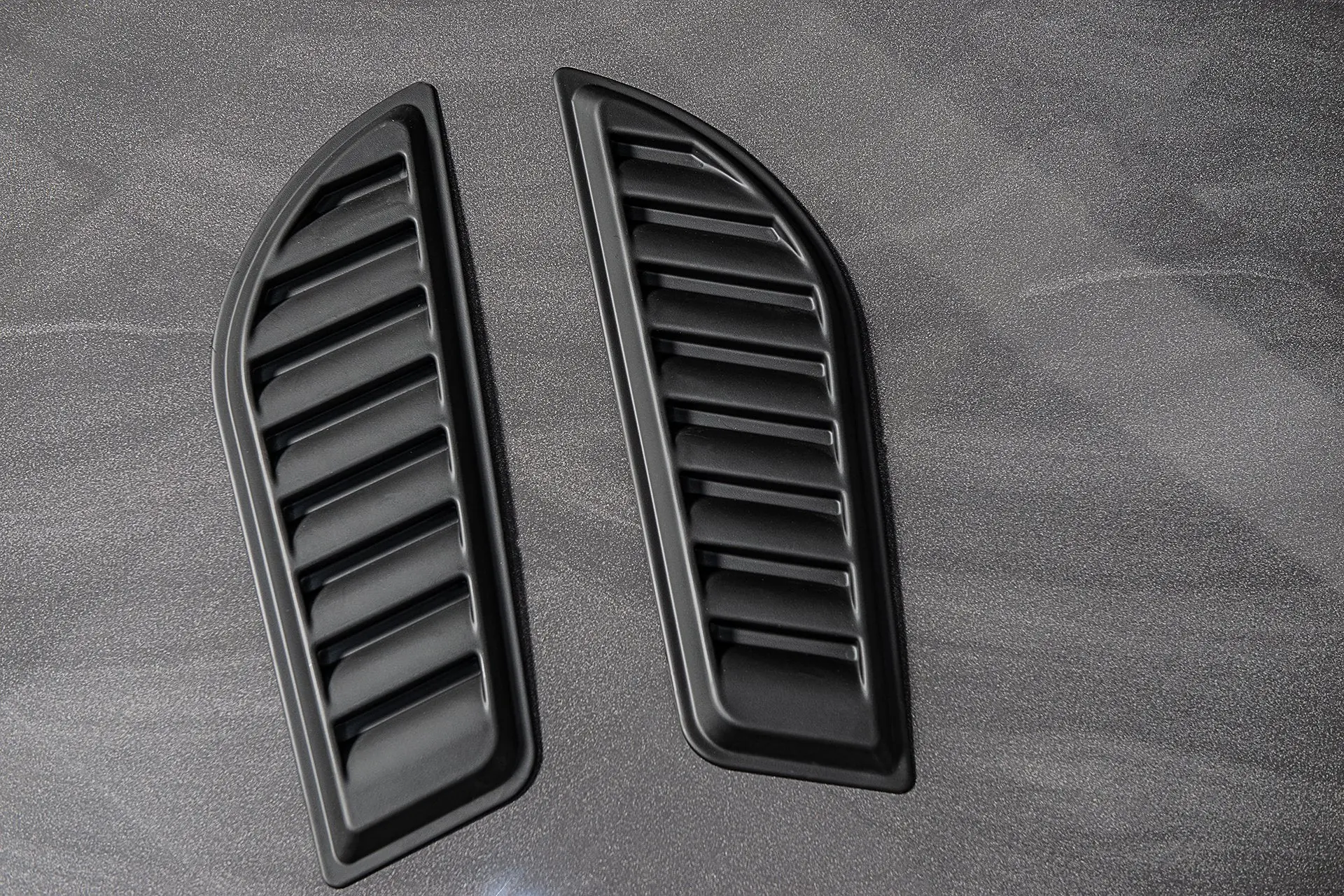 MERCEDES X-CLASS (2019 Onwards) BODYGUARD BONNET VENTS - Image 5