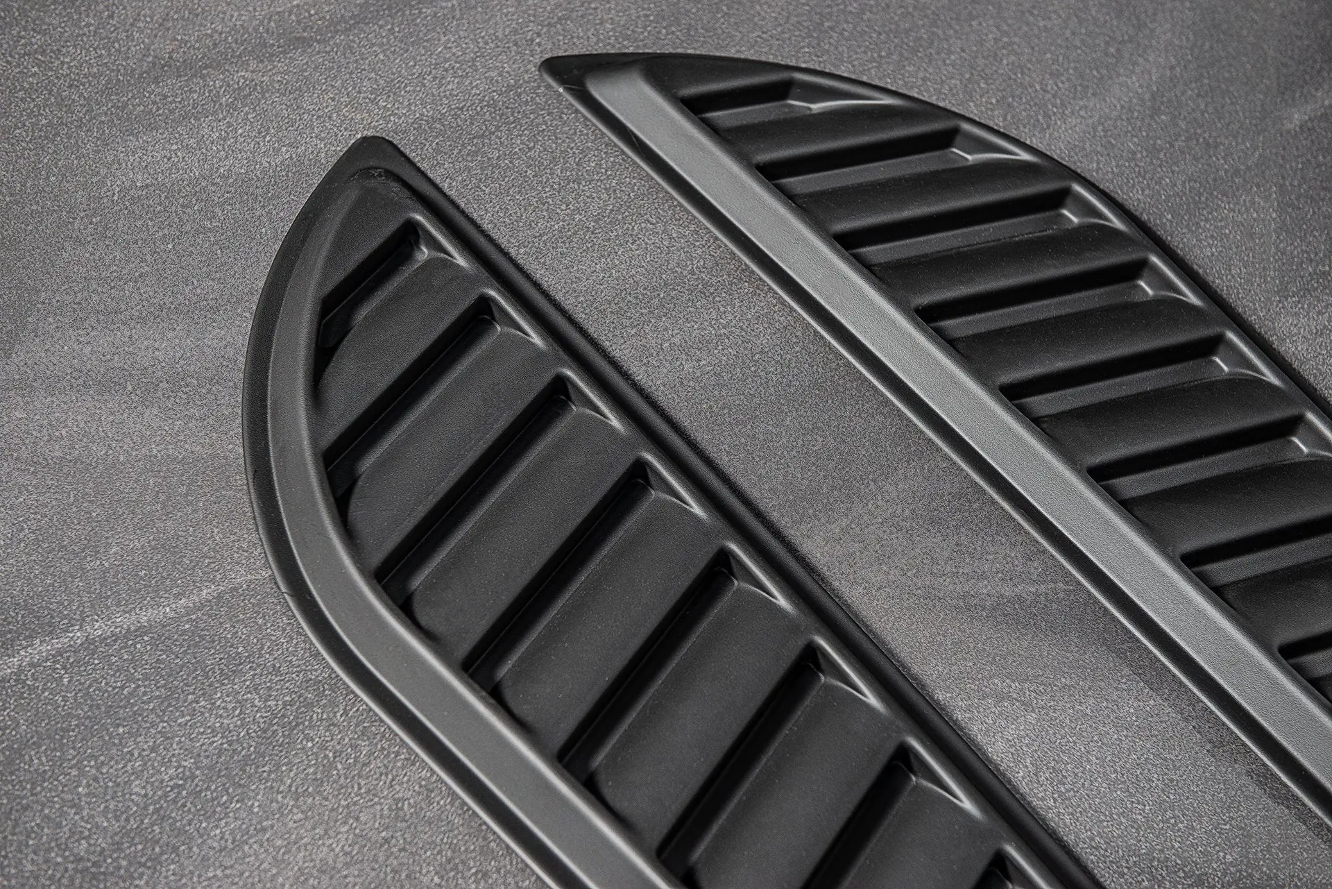 MERCEDES X-CLASS (2019 Onwards) BODYGUARD BONNET VENTS - Image 6