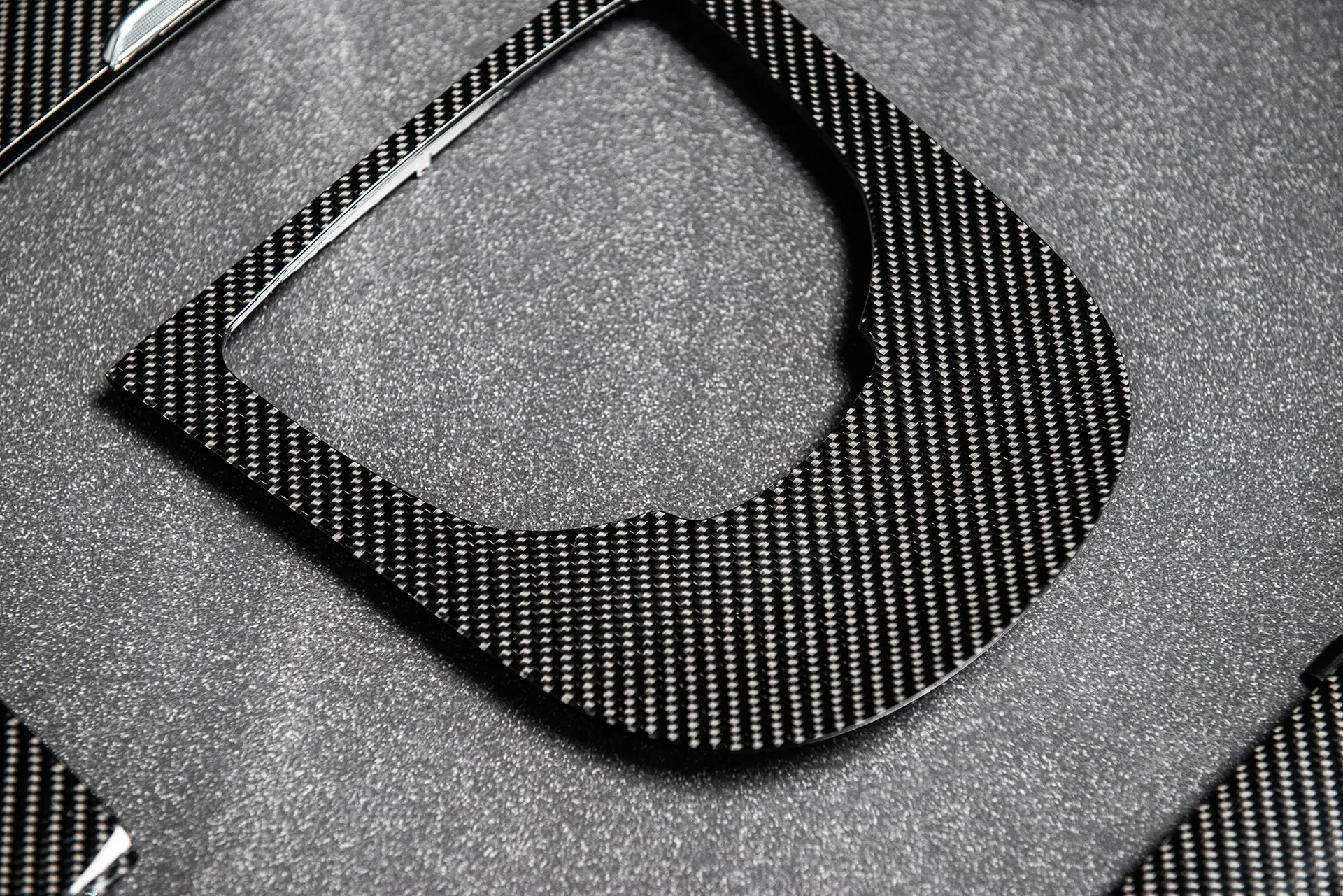 Mercedes G Wagon (2018 Onwards) G63 AMG Carbon Interior Package - Image 4