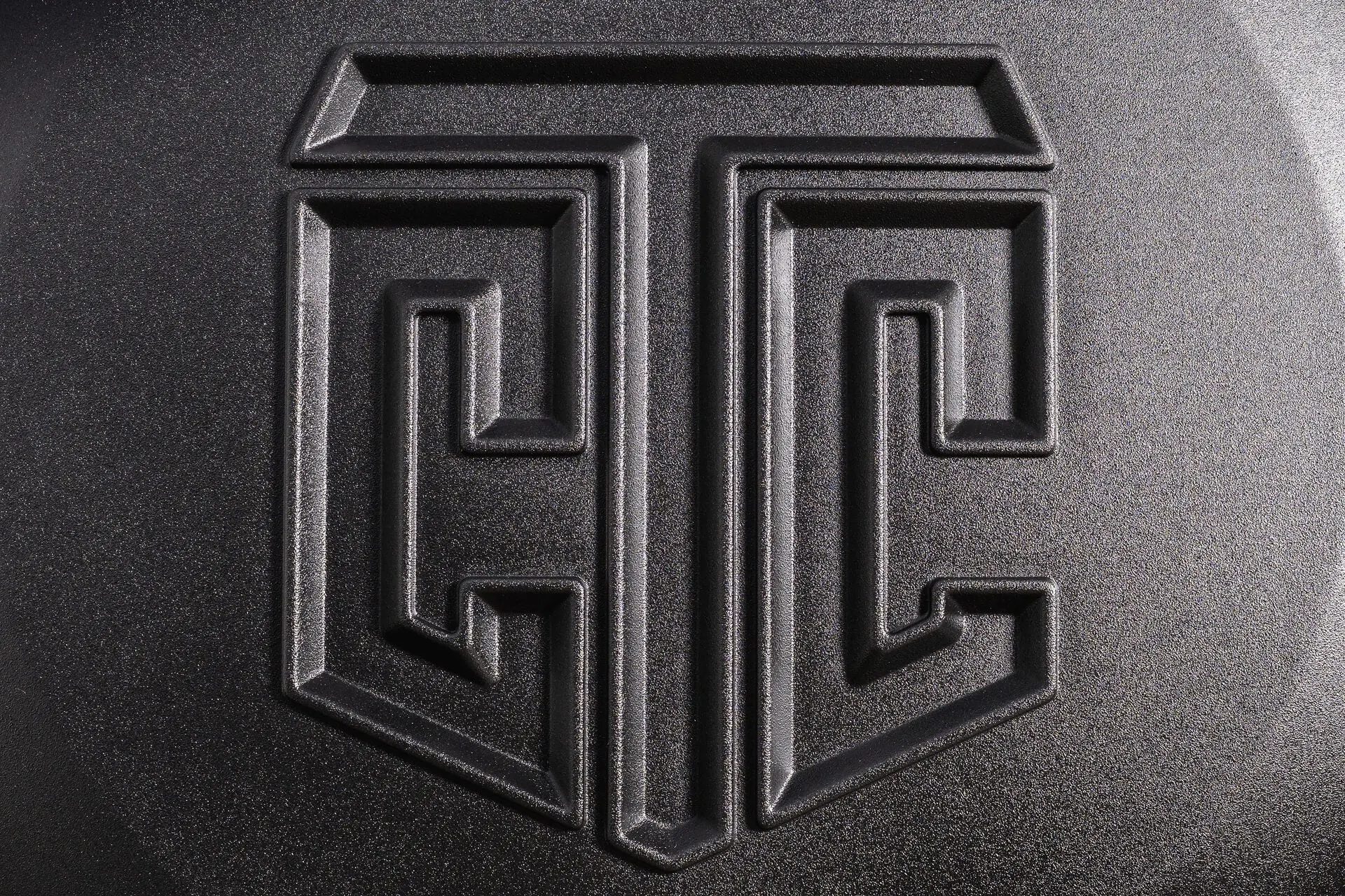 CTC Expedition Crest Hard Spare Wheel Cover  for Toyota Land Cruiser 70 (2023 Onwards) - Image 5